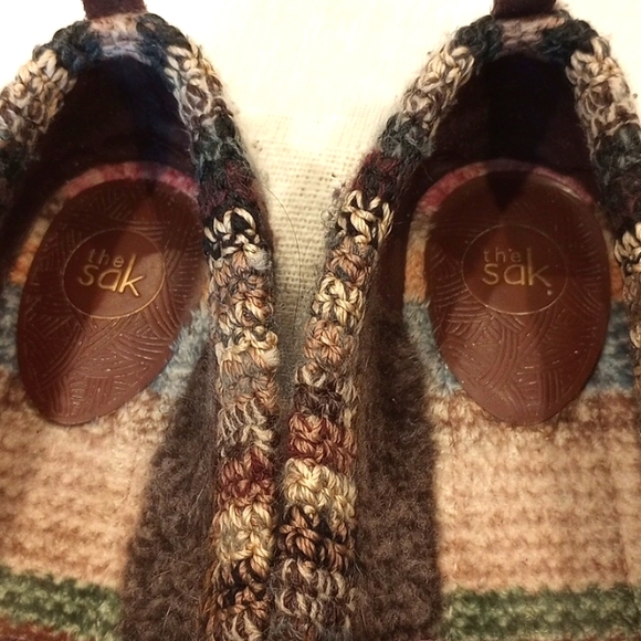 The Sak Ladies Crocheted w/Suede Moccasins Size:6.5 Color: Brown, Gray - Picture 5 of 7